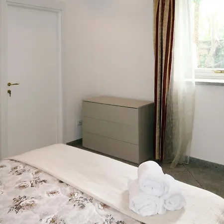 Apartamento Locazione Turistica Ficus - Bdg121